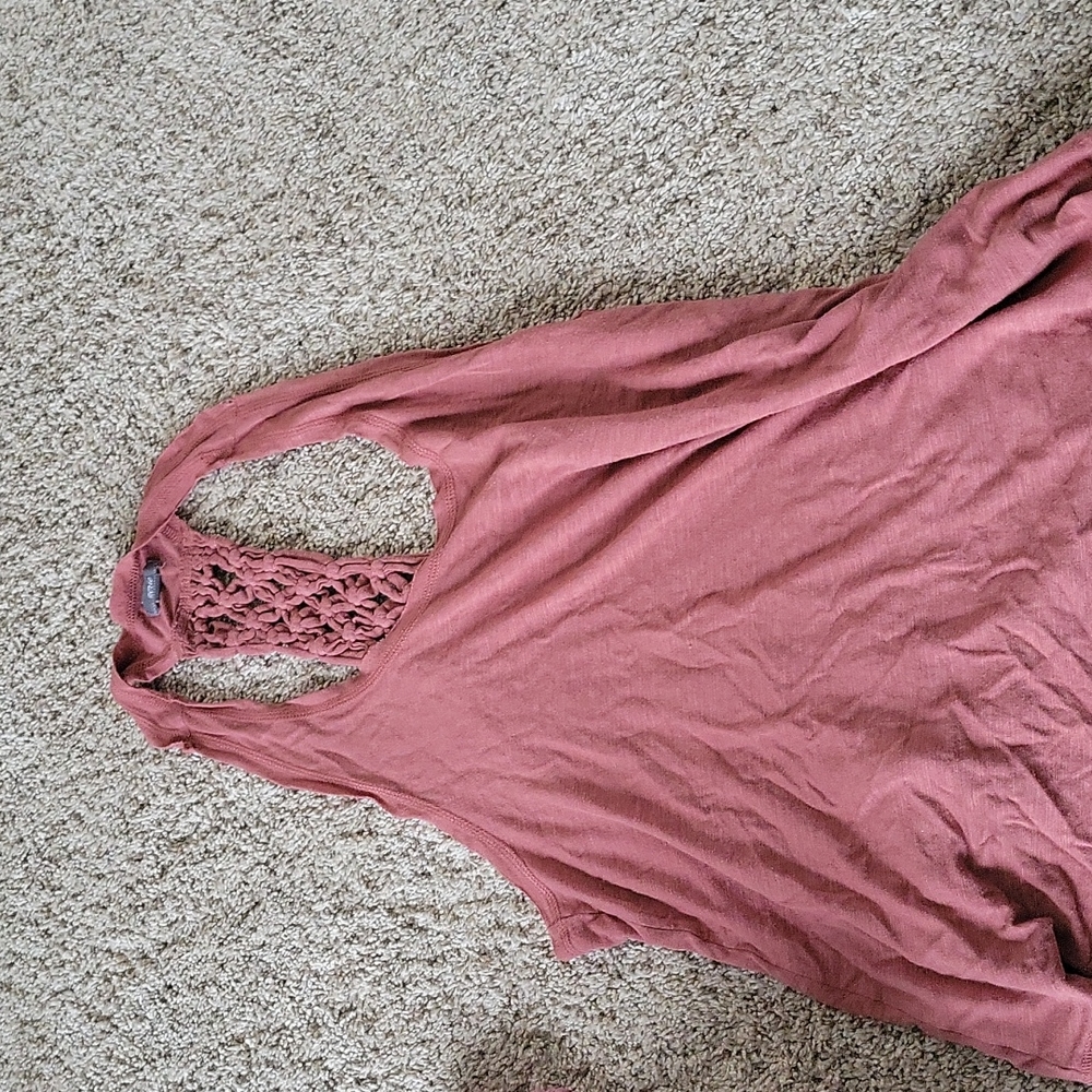 Low back tank